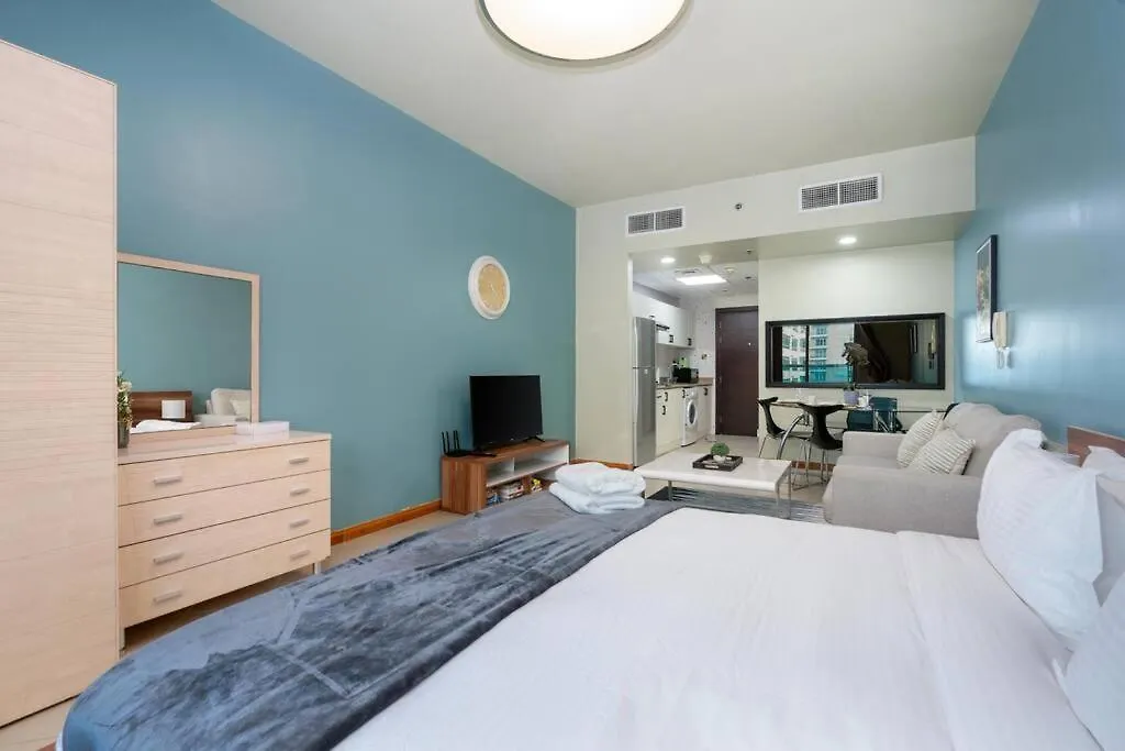 Large Studio Attached To Metro - Dubai Marina Diamond3