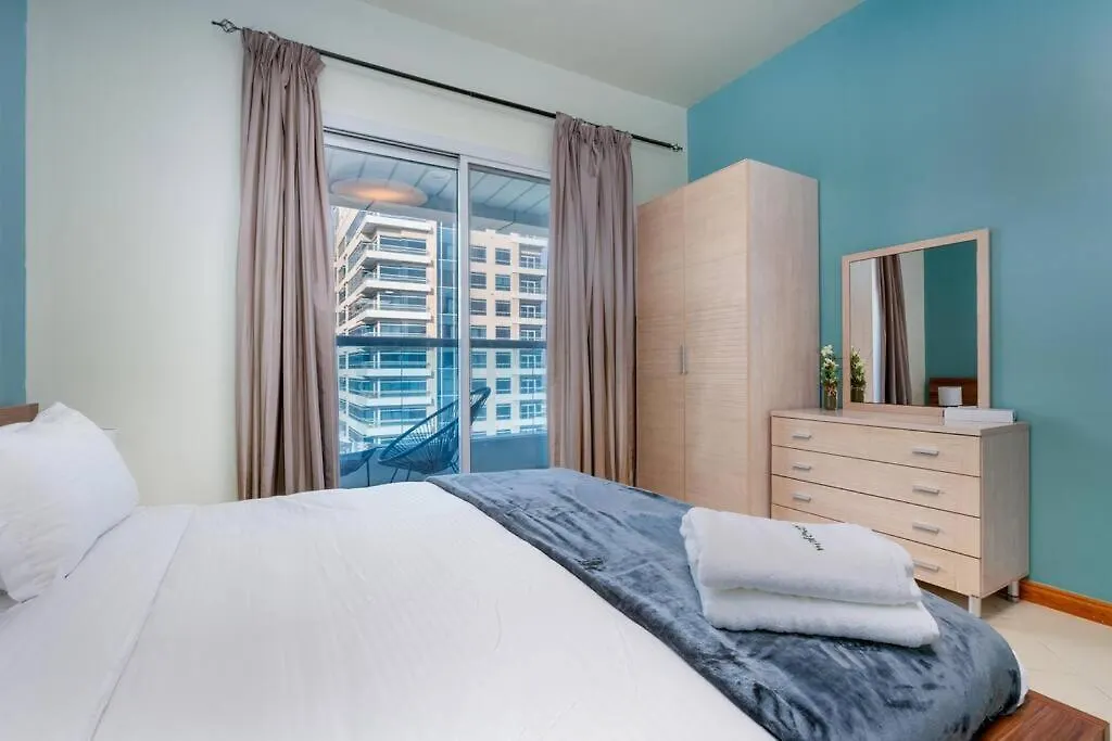 Large Studio Attached To Metro - Dubai Marina Diamond3 Apartment