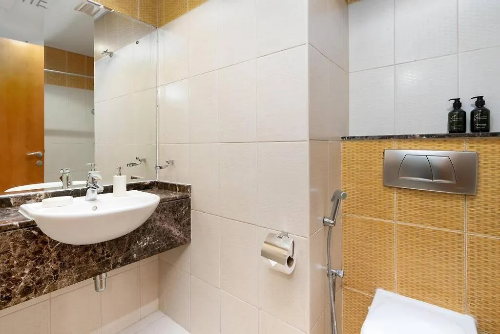 Apartment Large Studio Attached To Metro - Dubai Marina Diamond3