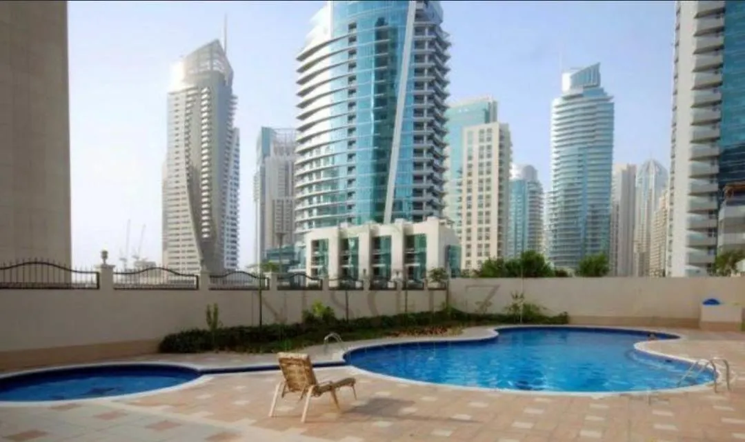 Large Studio Attached To Metro - Dubai Marina Diamond3 Apartment