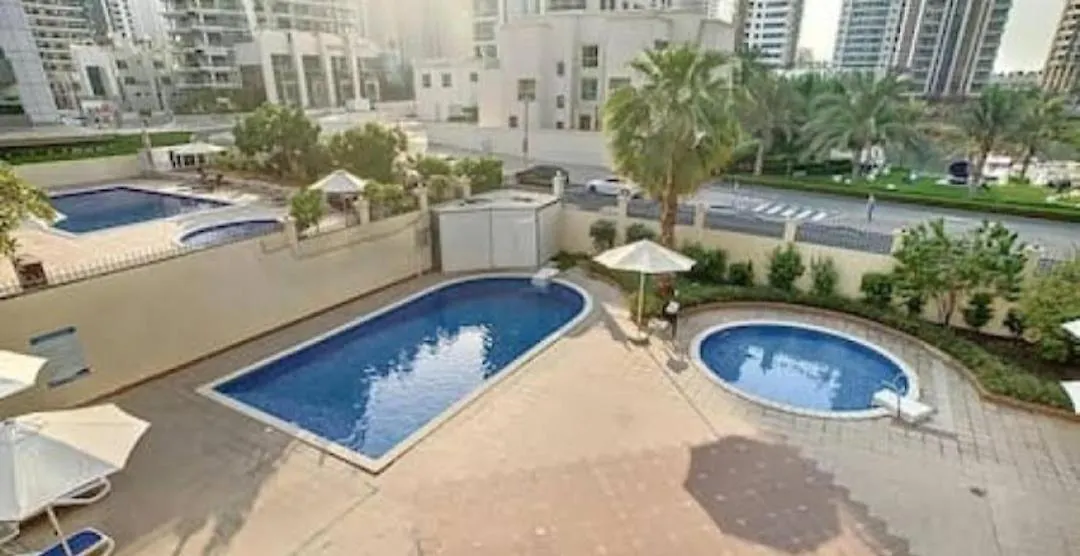 Large Studio Attached To Metro - Dubai Marina Diamond3 Apartment
