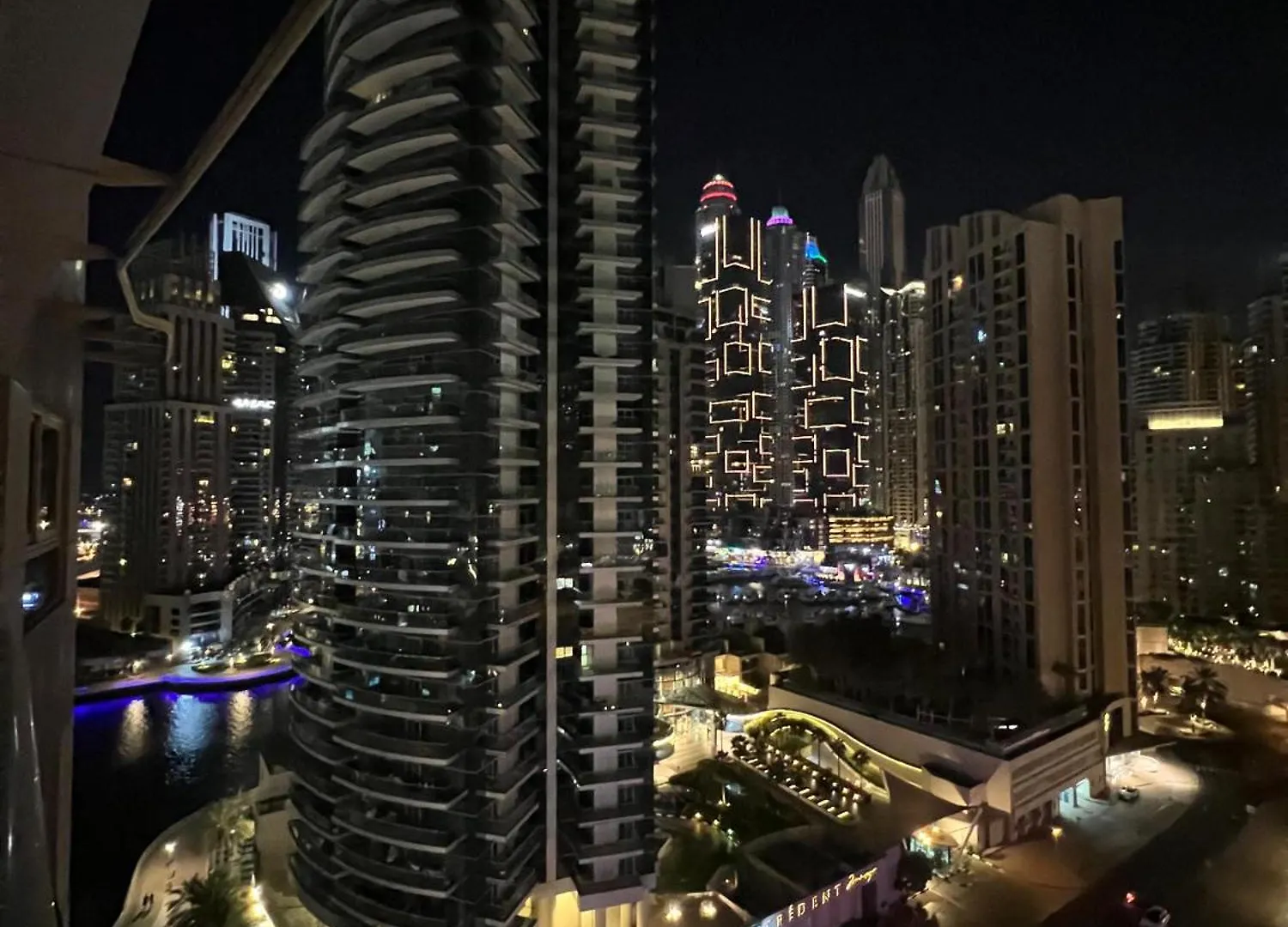 Apartment Large Studio Attached To Metro - Dubai Marina Diamond3