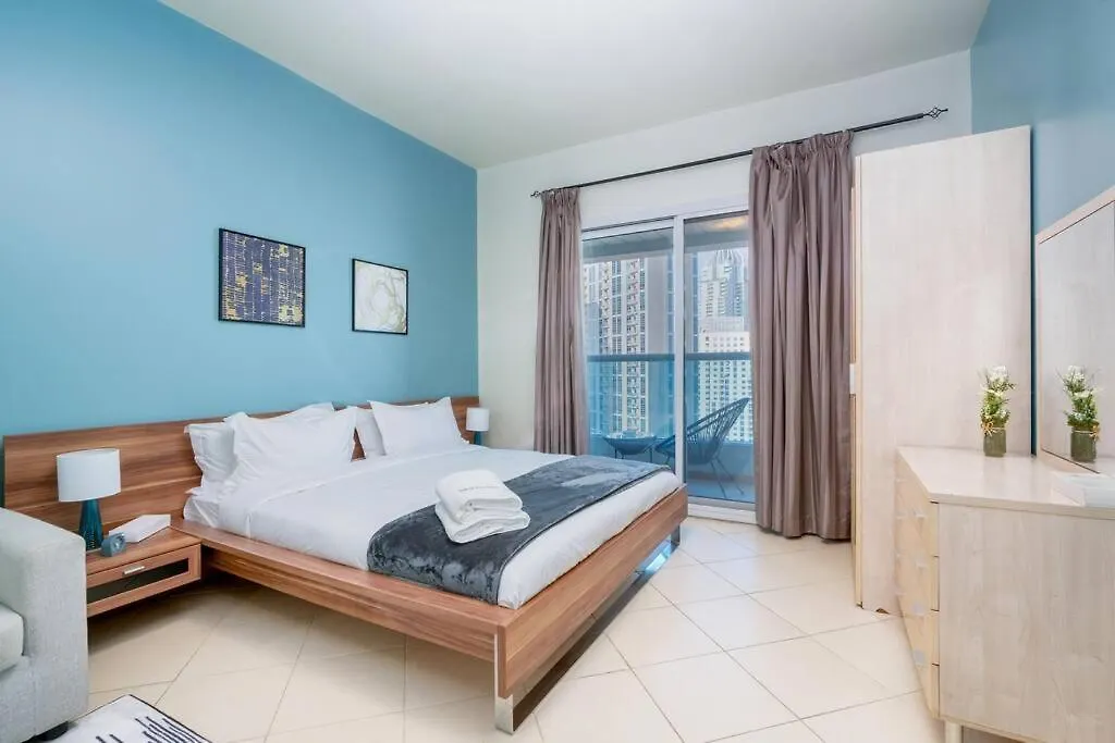Large Studio Attached To Metro - Dubai Marina Diamond3 0*,  阿拉伯联合酋长国
